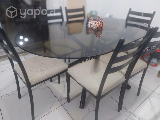 Comedor antiguo de vidrio
