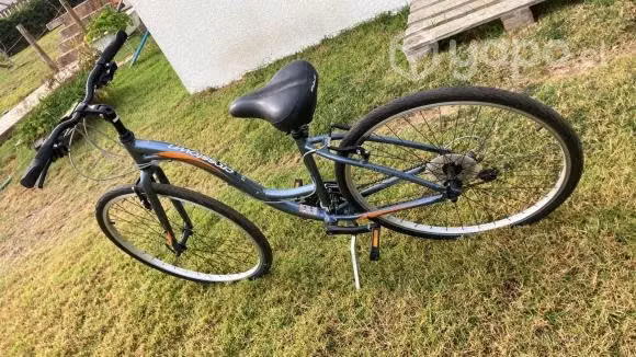 Bicicleta urbana fuji crosstown 2.5 ls - Imagen 2
