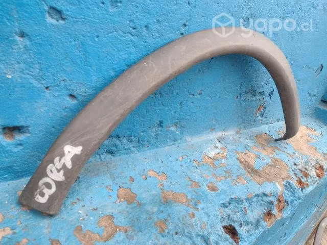 Moldura del izq Chevrolet Corsa 1998-2008 - Imagen 3