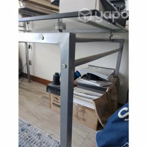 Escritorio de vidrio