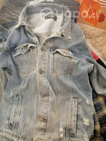 Lote de ropa M y L, de marca Fost,