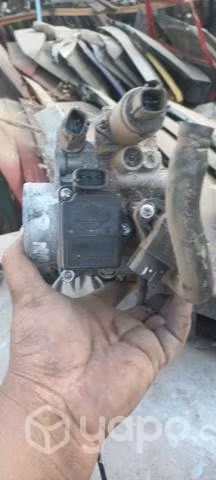 Cuerpo aceleracion nissan v16 2009