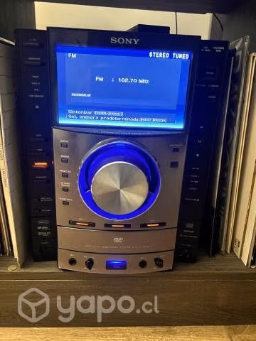 Equipo de música SONY CON PANTALLA