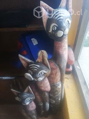 Gatos de madera