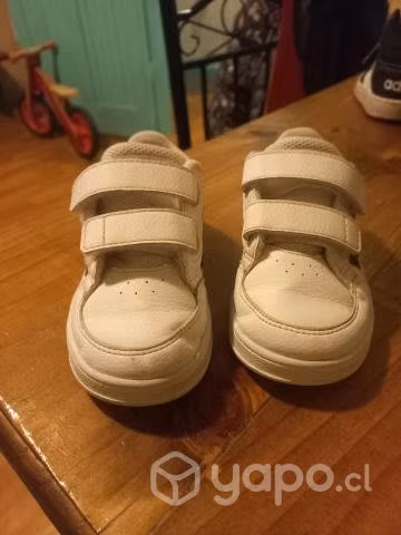 Zapatos y zapatillas niño