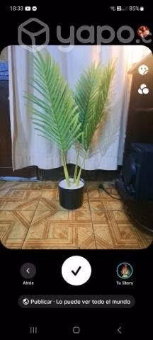 Plantas artificiales y árboles