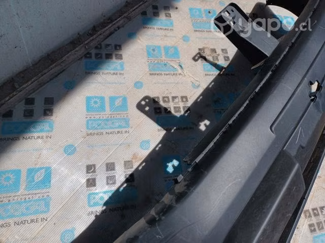 Parachoques delantero MG 550 Con detalle