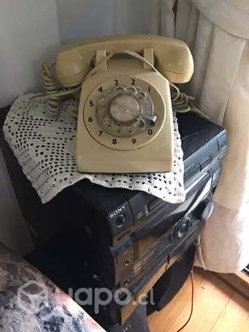 Teléfono antiguo