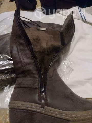 Botas nuevas