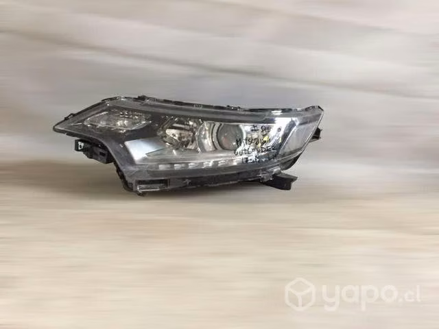 Foco optico LH Mitsubishi Outlander 2016 2021
