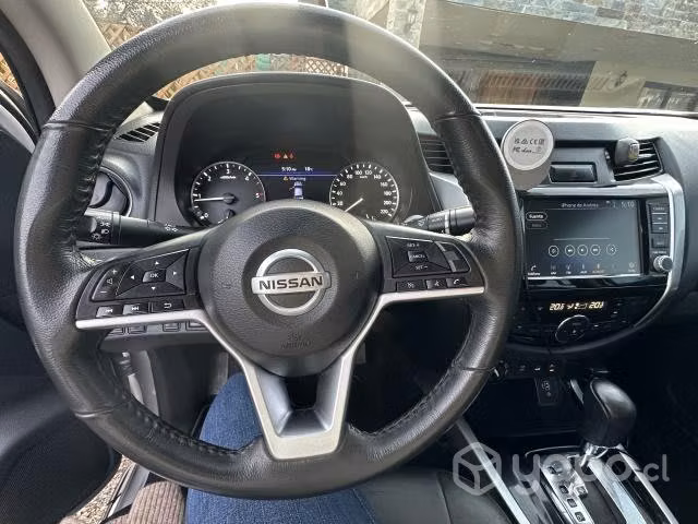 NISSAN NAVARA, año 2022x renovación