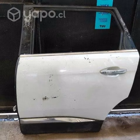 Puerta trasera izquierda peugeot 3008