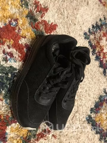 Zapatillas negras con plataforma talla 37