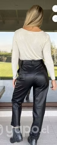 Pantalón negro ecocuero mujer - Imagen 3
