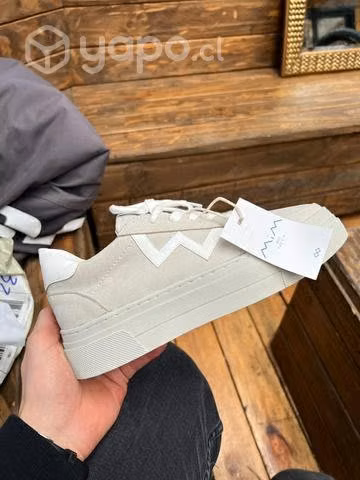 Zapatillas MIM nuevas