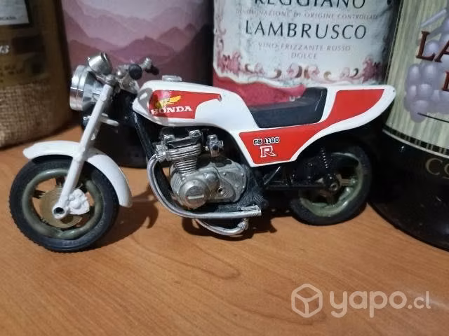 R - cb 1100 honda