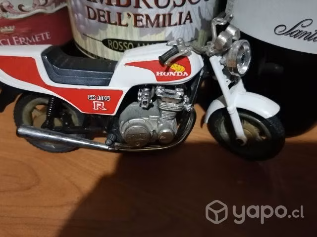 R - cb 1100 honda