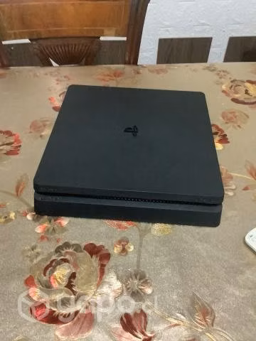 Playstation 4 (PS4) Slim 1 TB Usada