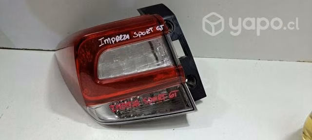 Foco trasero lh subaru impreza gt RAK1.1