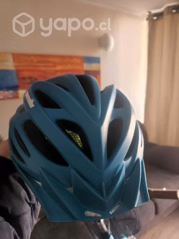 Bicicleta con Casco