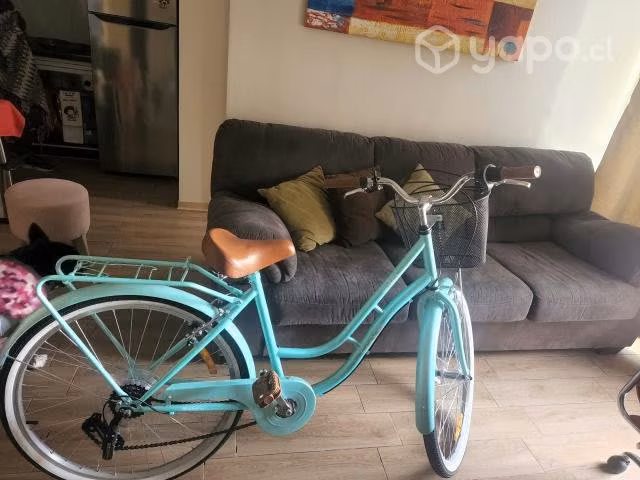 Bicicleta con Casco