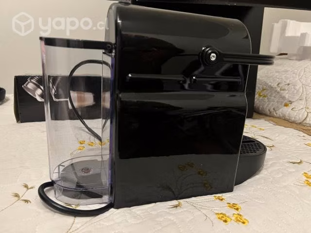 Cafetera Nespresso Inissia negra - Imagen 4