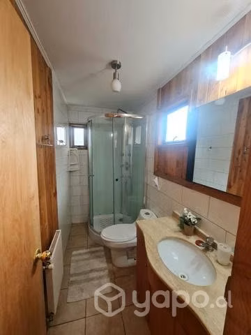 Cabaña Arriendo mensual Pucón 3 dormitorios 2 bañ