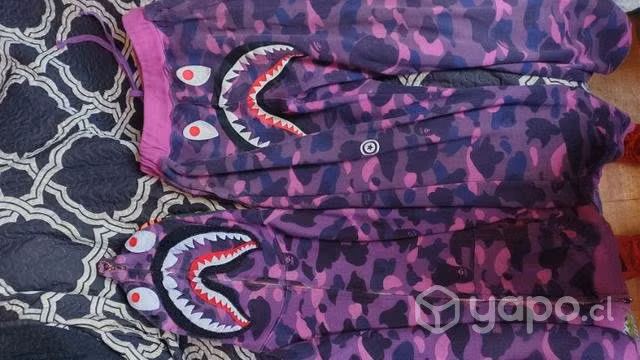 Bapee morado talla L