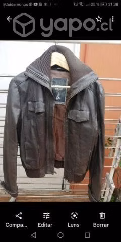 Chaqueta de cuerina