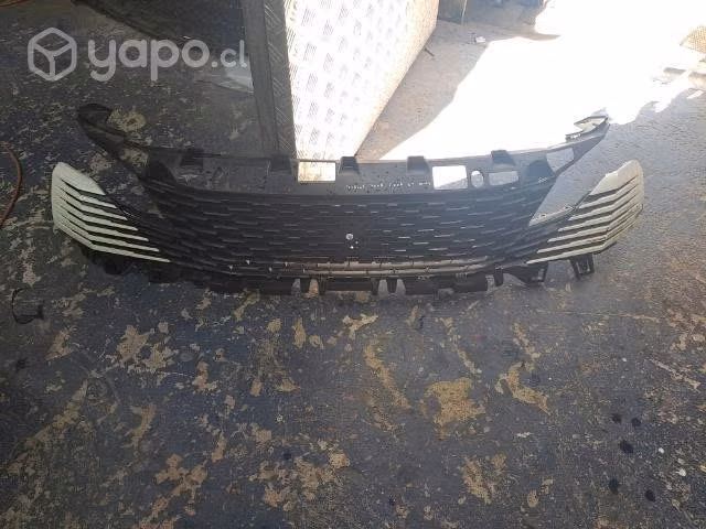 Máscara superior Peugeot 3008.5008