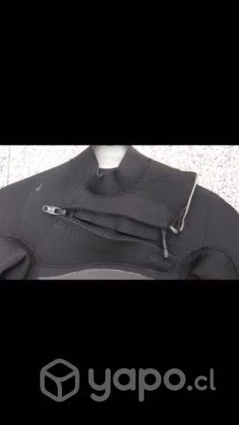 Traje de Agua Xcel INFINITI 5/4 talla MS