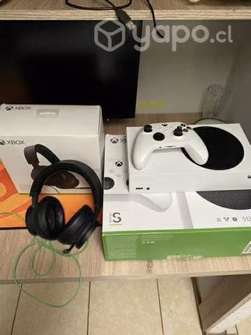 Xbox Series S 512 gb + Auriculares