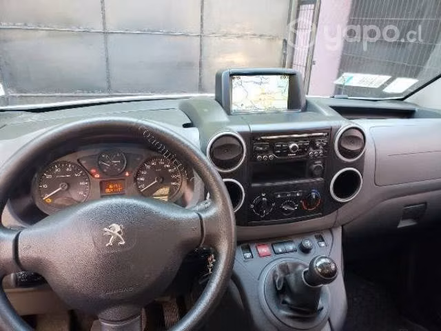 Radio pugeot partner