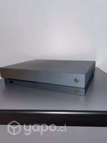 Xbox one x usada 1tera 2 juegos incluidos