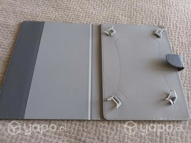 Funda iPad Negra Casi Nueva - Imagen 3