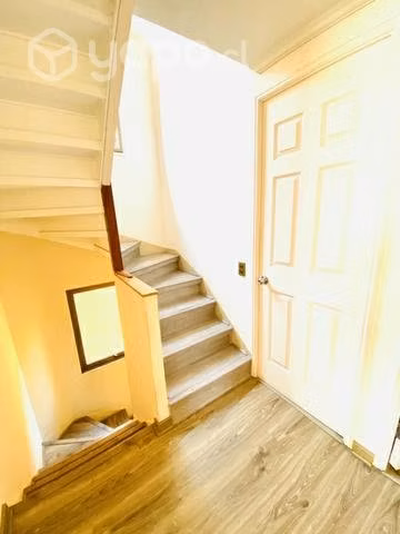 Cómoda casa Huechuraba 4D 3 B condominio - Imagen 8