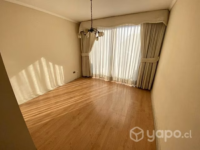 Cómoda casa Huechuraba 4D 3 B condominio - Imagen 16