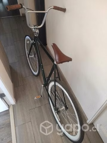 Bicicleta y artículos