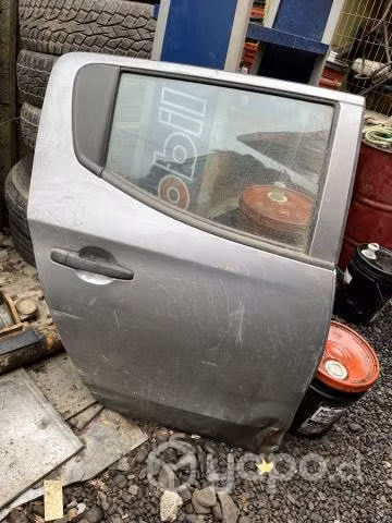 Puerta mitsubishi l200