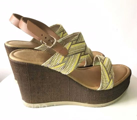 Tacones hush puppies