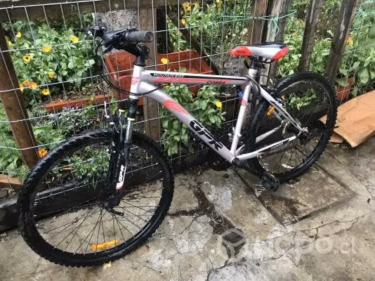 Bicicleta marca GPR