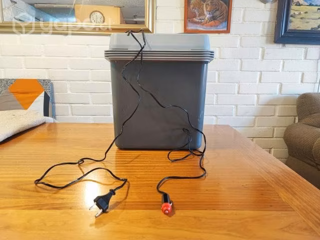 Cooler Eléctrico 25 litros 12V - 220V