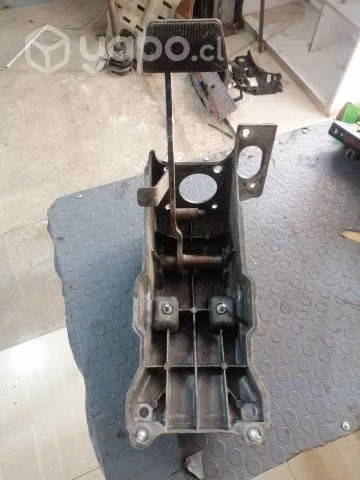 Pedal freno Dodge Dakota 2012