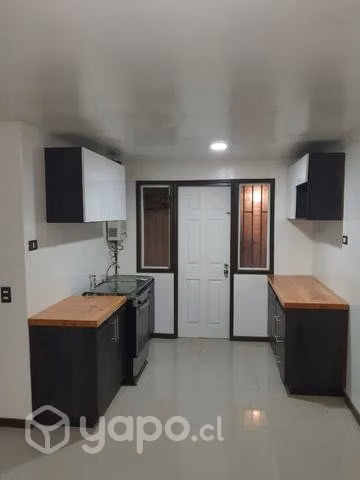 Muebles a medidas de cocinas, closet y oficinas