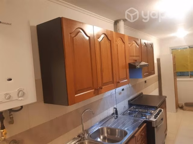 Muebles a medidas de cocinas, closet y oficinas