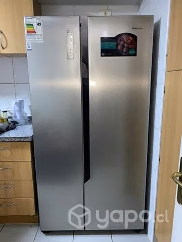 Refrigerator hisense