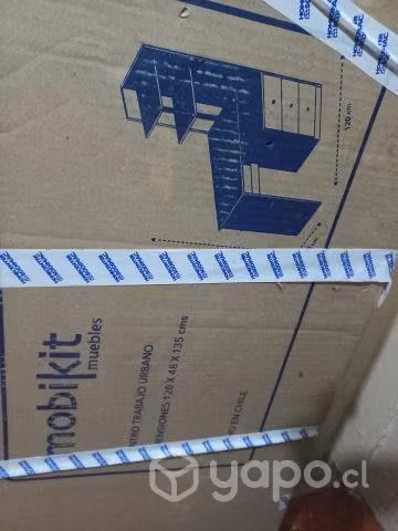 Escritorio nuevo sin uso