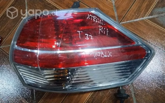 Foco trasero nissan xtrail t32 2016