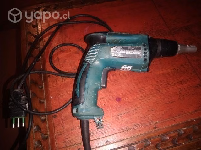 Taquetero Makita de 4000