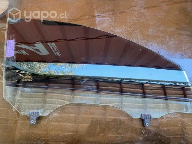 Vidrio original puerta delantera derecha Kia Sport